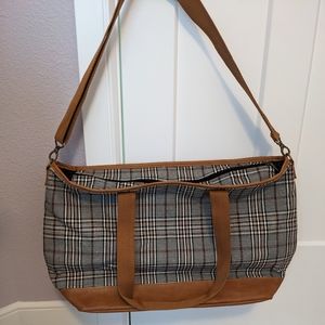 Thirty-One Weekender Overnight Bag